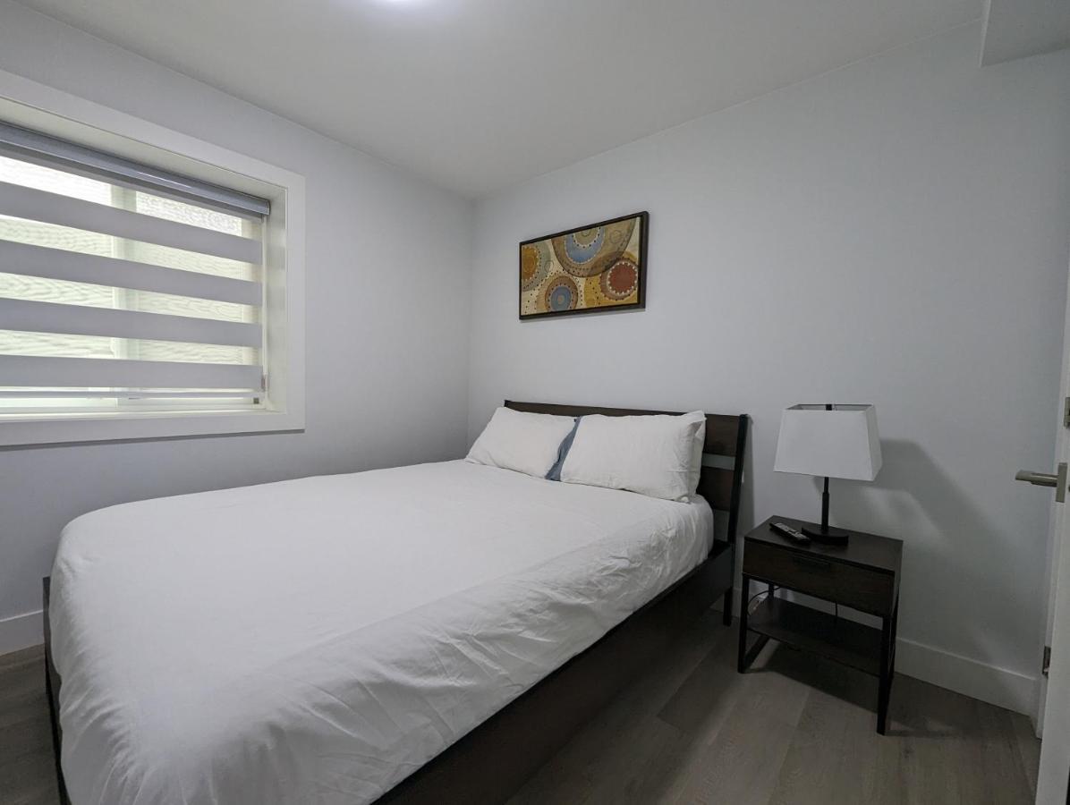 Modern & Luxurious Suites In เซอร์รีย์ ภายนอก รูปภาพ